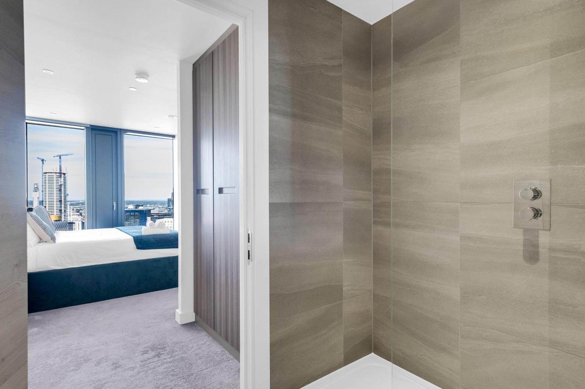 Mercian Luxury Serviced Apartments- Birmingham City Centre - Your Perfect Stay - Gym Rooftop Terrace Cinema Room Exterior photo