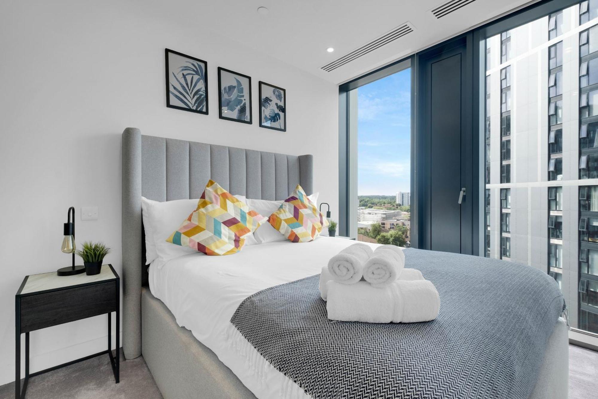 Mercian Luxury Serviced Apartments- Birmingham City Centre - Your Perfect Stay - Gym Rooftop Terrace Cinema Room Exterior photo