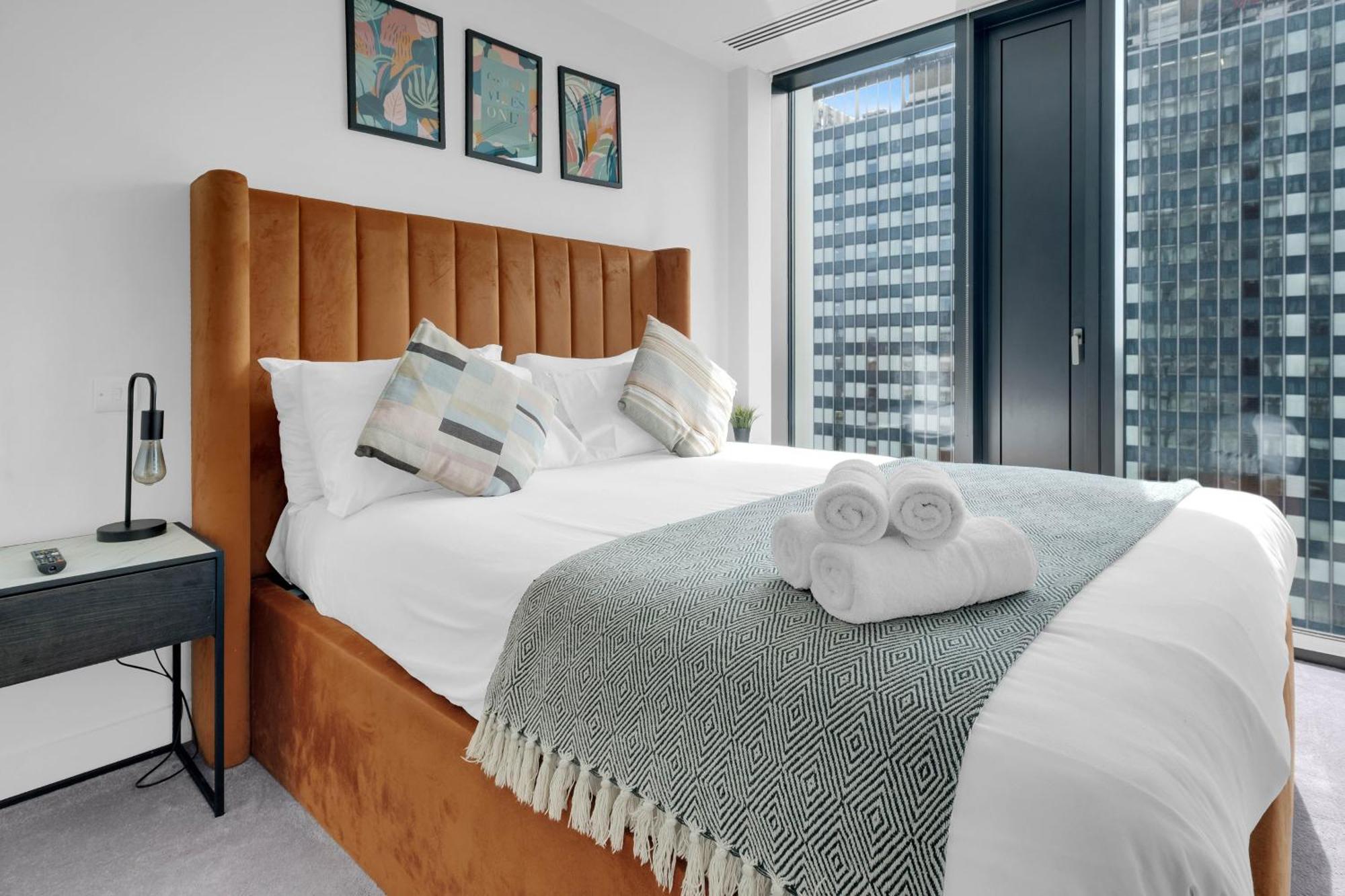 Mercian Luxury Serviced Apartments- Birmingham City Centre - Your Perfect Stay - Gym Rooftop Terrace Cinema Room Exterior photo